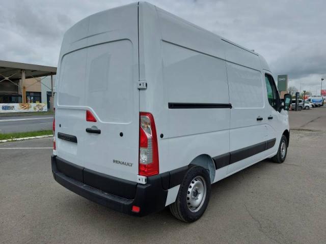 Renault Master image 1
