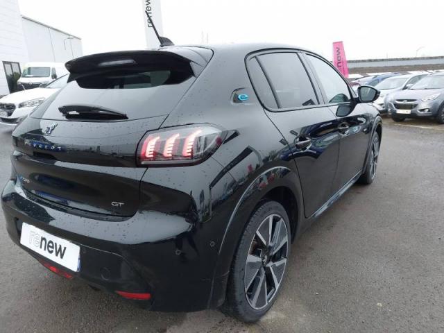 Peugeot 208 image 6
