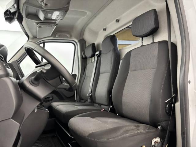 Renault Master image 4
