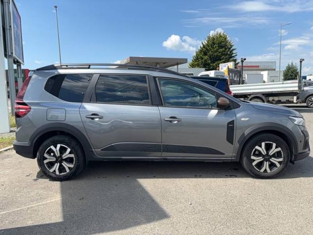 Dacia Jogger image 1