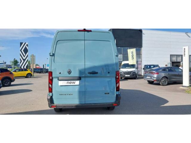 Renault Master image 1