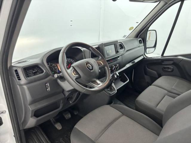 Renault Master image 1