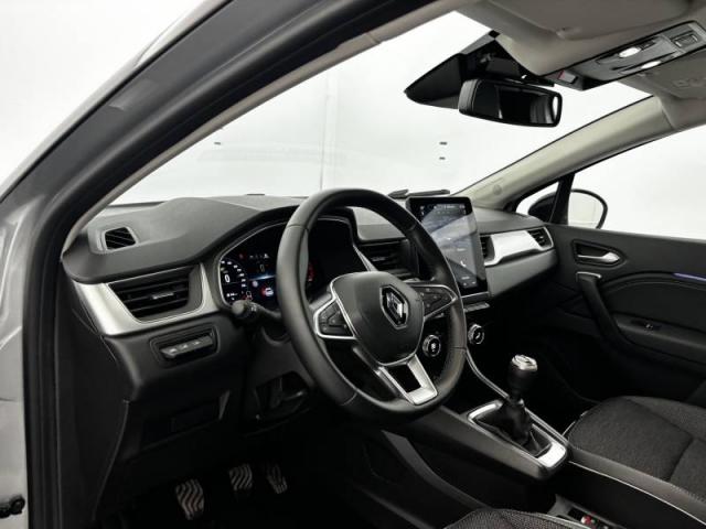 Renault Captur image 1