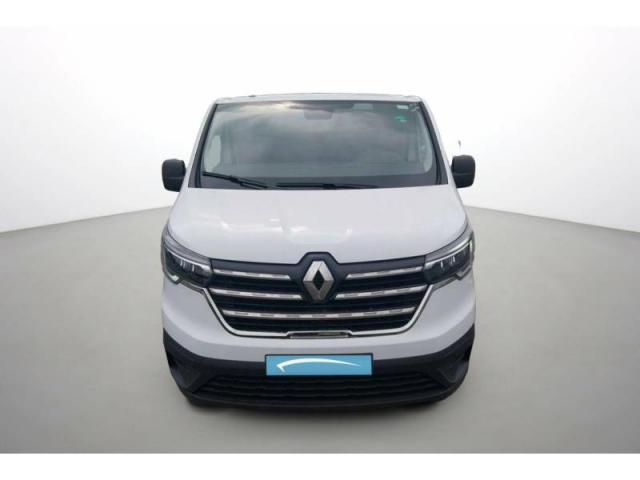 Renault Trafic image 2