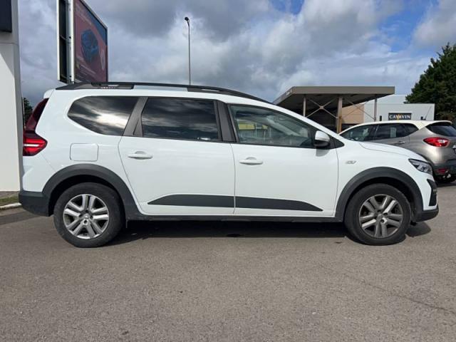Dacia Jogger image 1