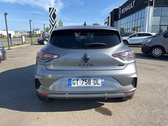 Renault Clio image 2