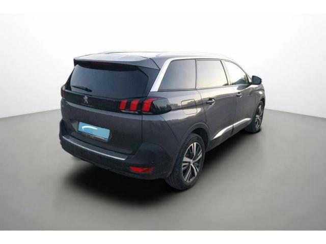 Peugeot 5008 image 2
