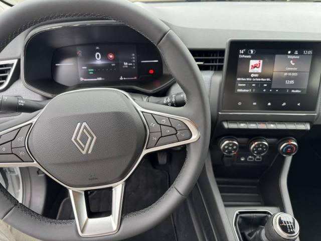 Renault Clio image 2