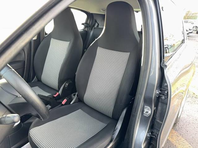 Renault Twingo image 8