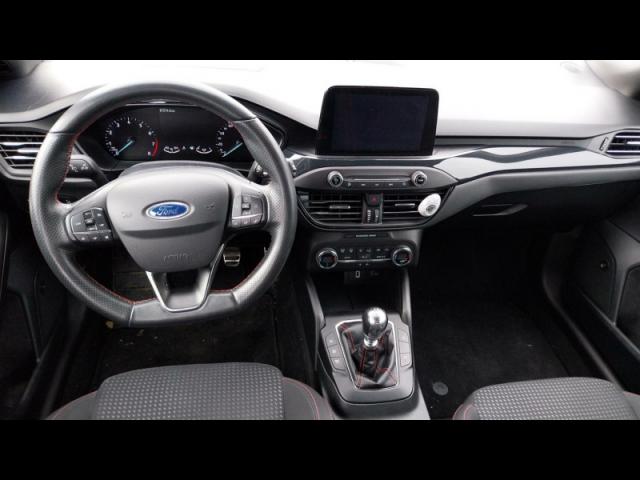 Ford Focus image 2