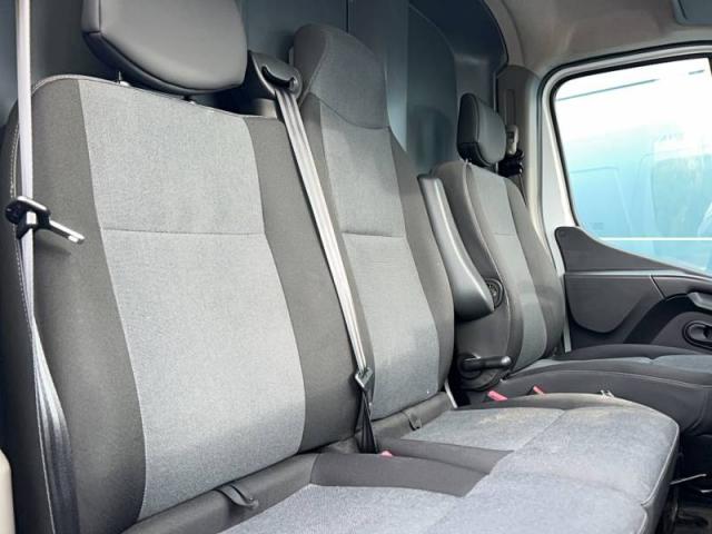 Renault Master image 6