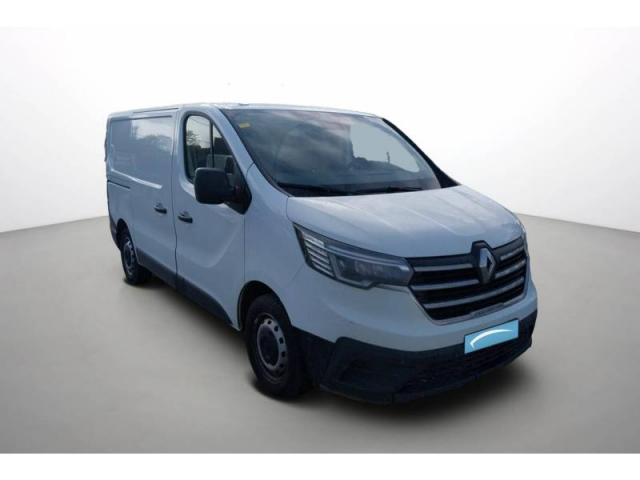 Renault Trafic image 2