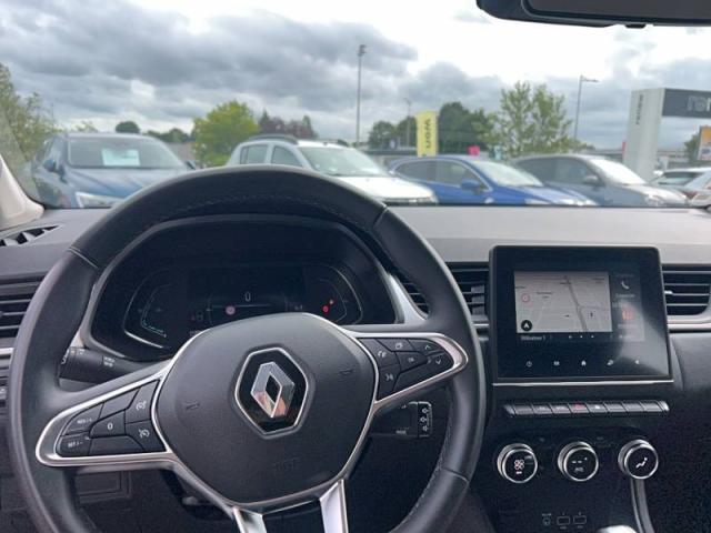 Renault Captur image 2