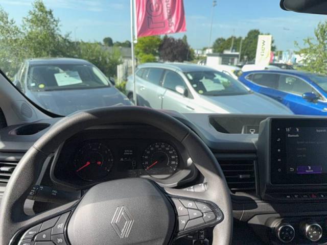 Renault Trafic image 4