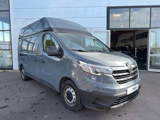Renault Trafic image 2