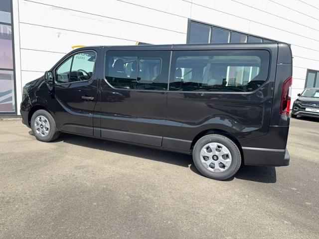 Renault Trafic image 1
