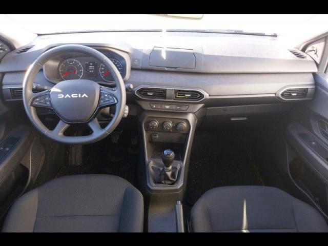 Dacia Sandero image 2