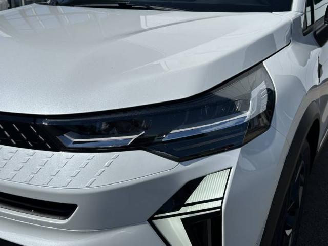 Renault Captur image 9