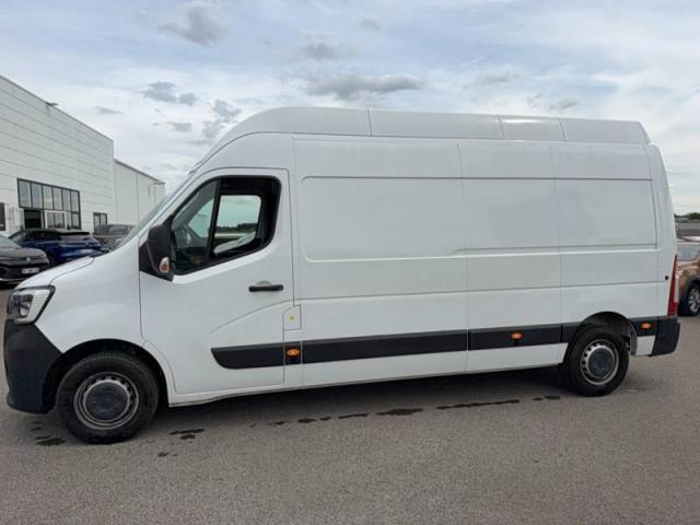 Renault Master image 1