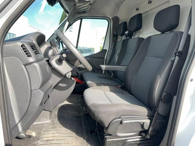 Renault Master image 4