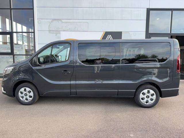 Renault Trafic image 8