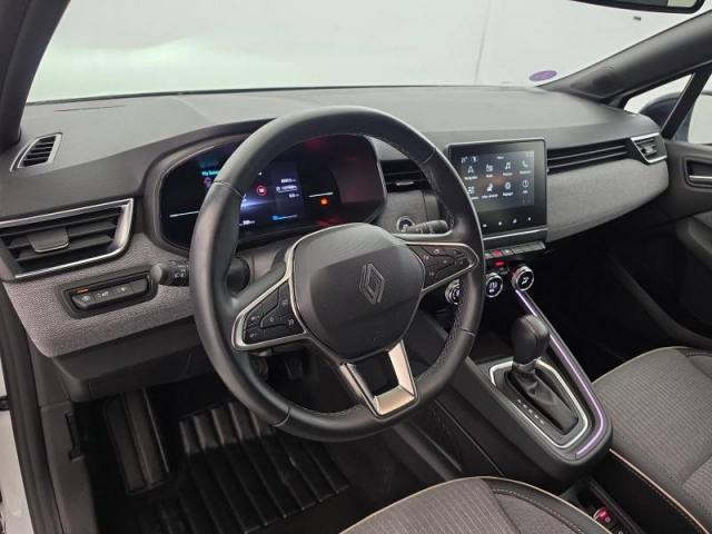 Renault Clio image 8