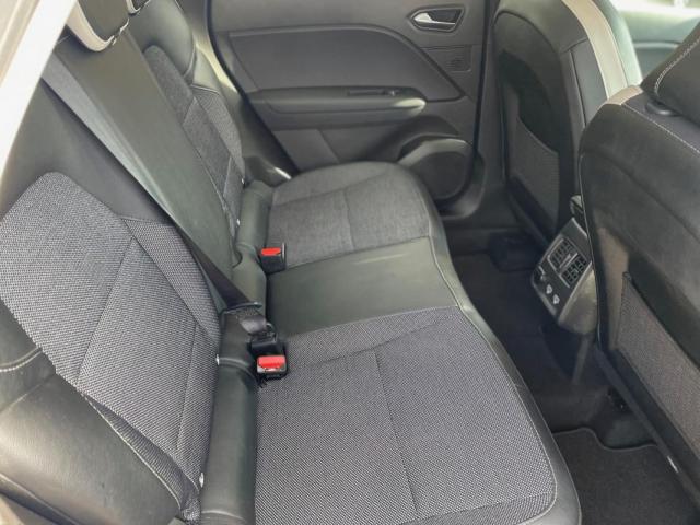 Renault Captur image 1