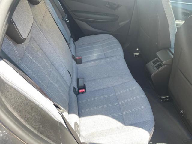 Renault Mégane E-Tech image 2