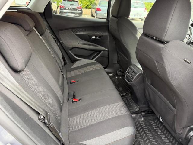 Peugeot 3008 image 2