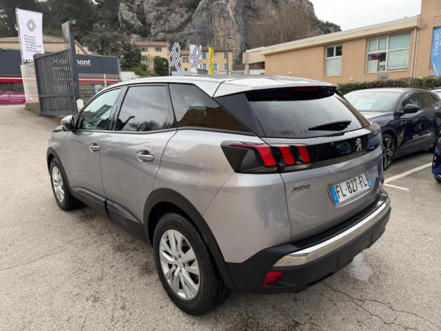 Peugeot 3008 image 3