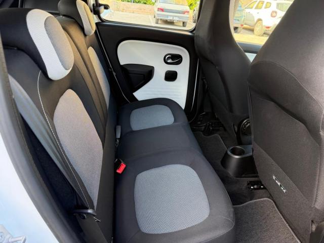 Renault Twingo image 8