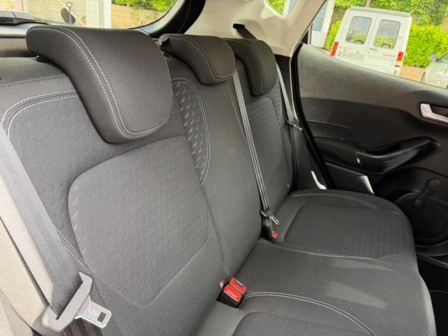 Ford Fiesta image 3