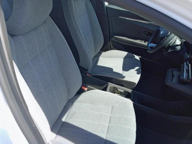Renault Mégane E-Tech image 1