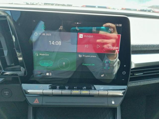 Renault Mégane E-Tech image 9