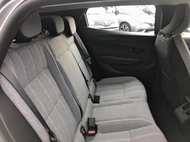 Renault Mégane E-Tech image 8