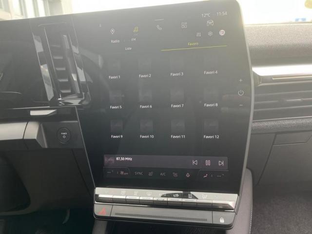 Renault Mégane E-Tech image 2