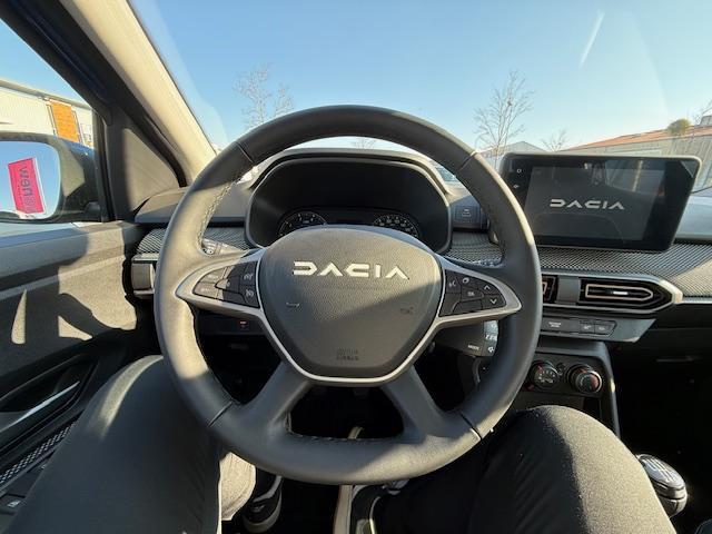 Dacia Sandero image 2