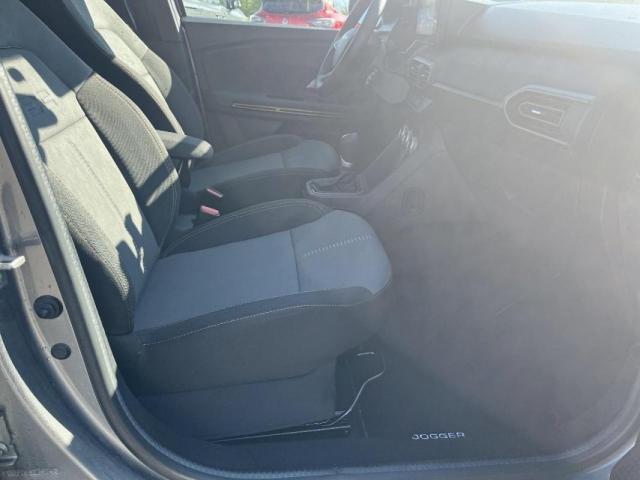 Dacia Jogger image 1