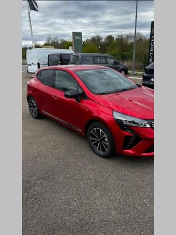 Renault Clio image 2