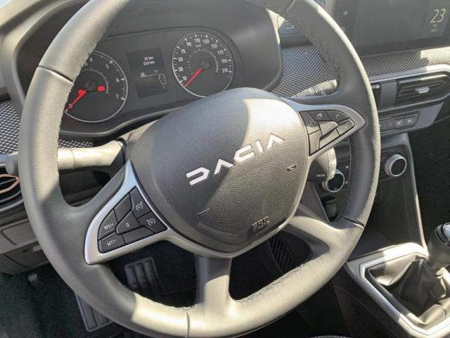Dacia Sandero image 2