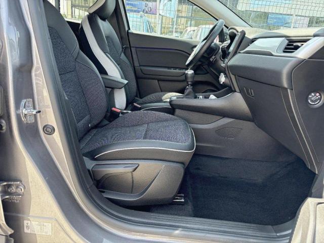 Renault Captur image 9