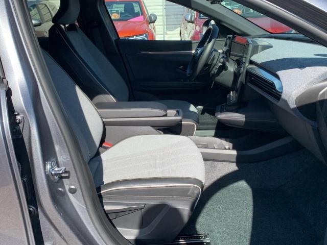 Renault Mégane E-Tech image 2
