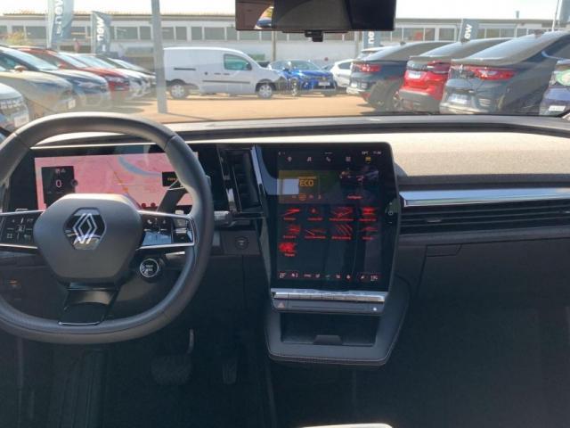 Renault Mégane E-Tech image 3