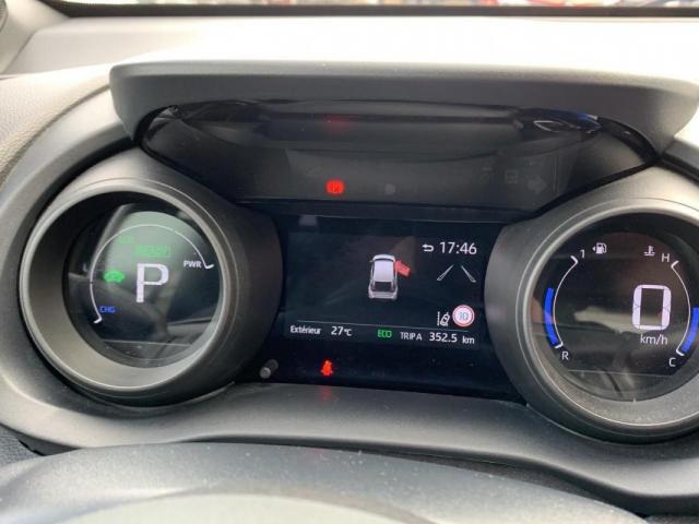 Toyota Yaris Cross image 9