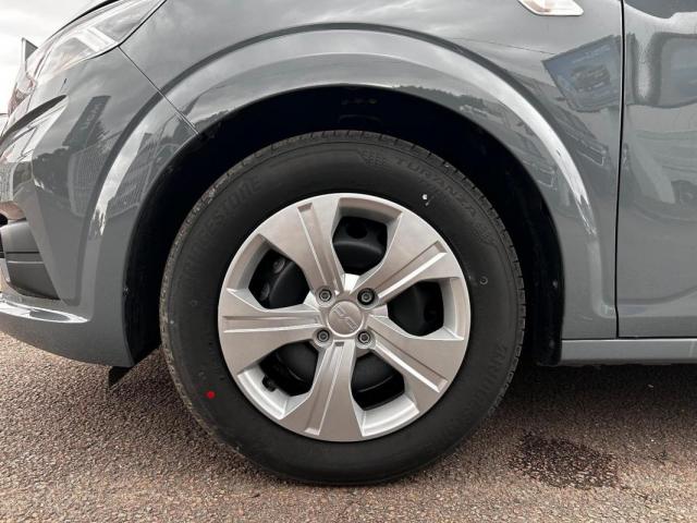 Dacia Sandero image 2
