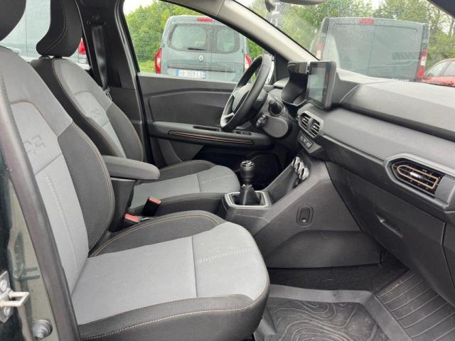 Dacia Sandero image 2