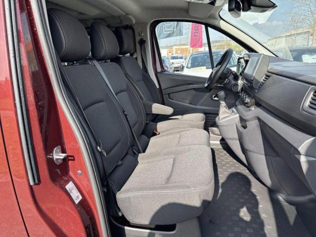 Renault Trafic image 1