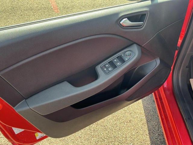 Renault Clio image 9
