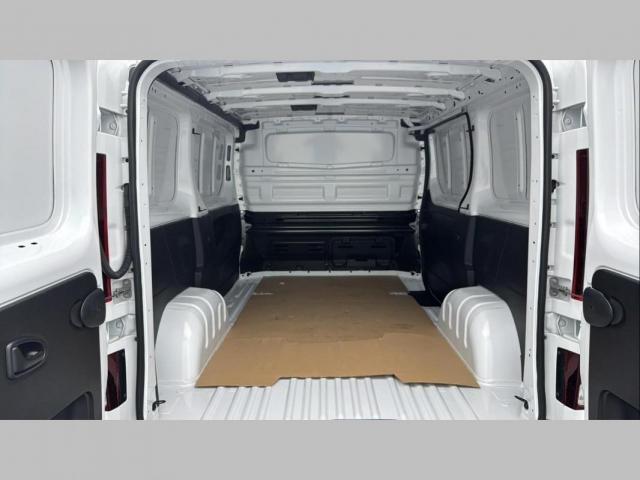 Renault Trafic image 1
