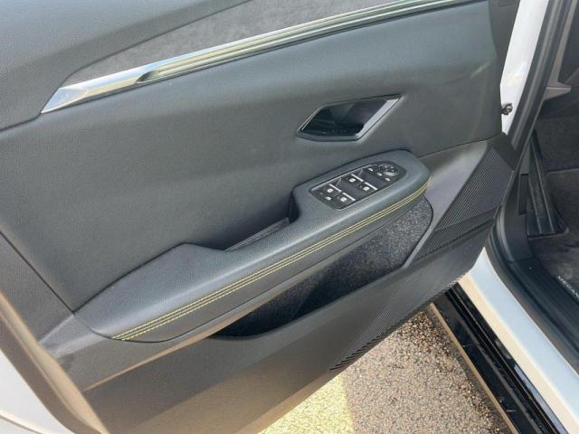 Renault Mégane E-Tech image 9